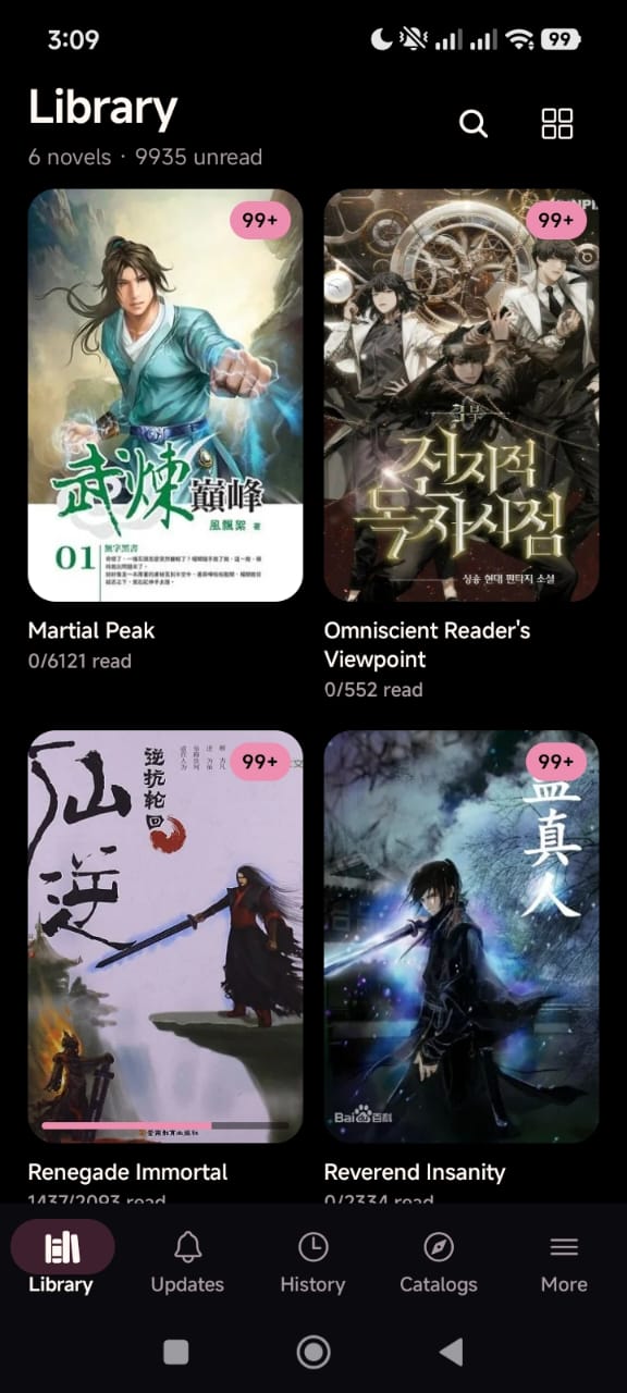Honya library screen with novel covers and unread badges